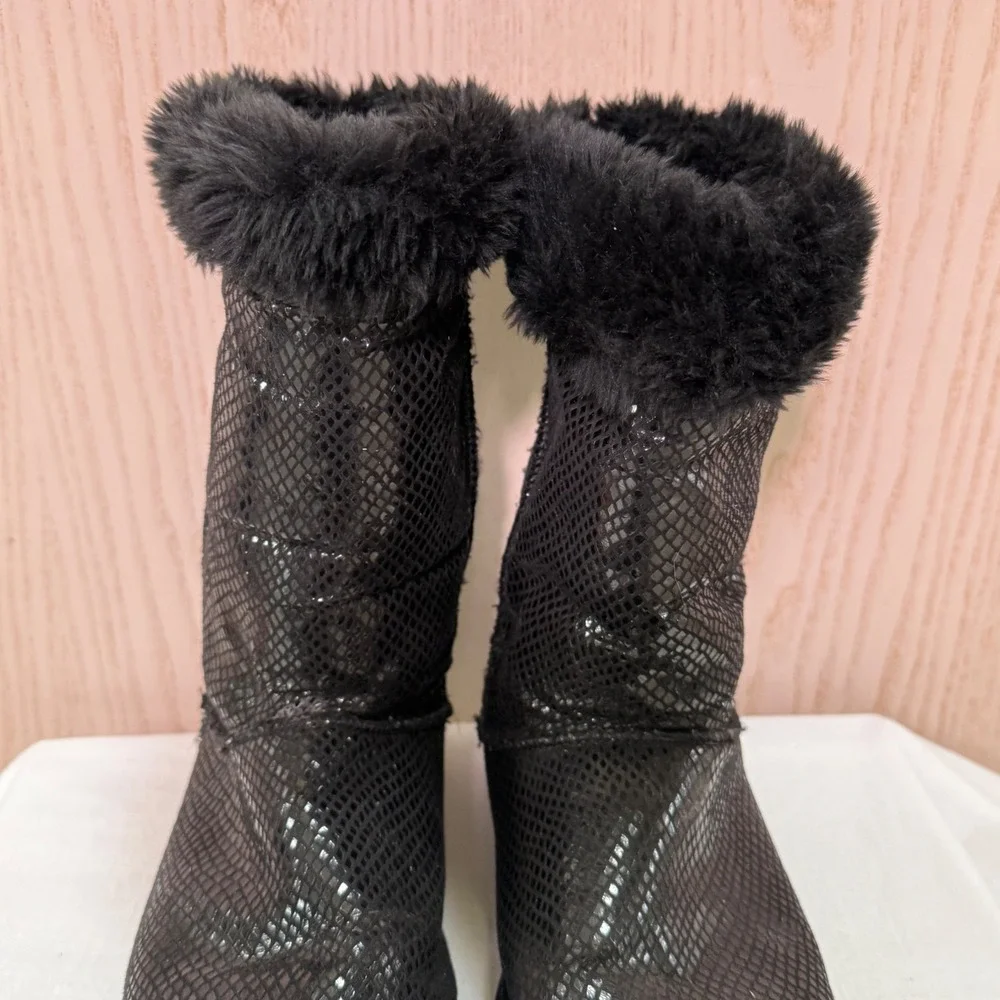 Black Faux Fur Trimmed Glitter faux Snakeskin Winter Boots Women Size‎ 7